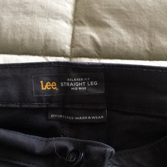 Women’s Lee Relaxed fit straight leg pants - Picture 3 of 6